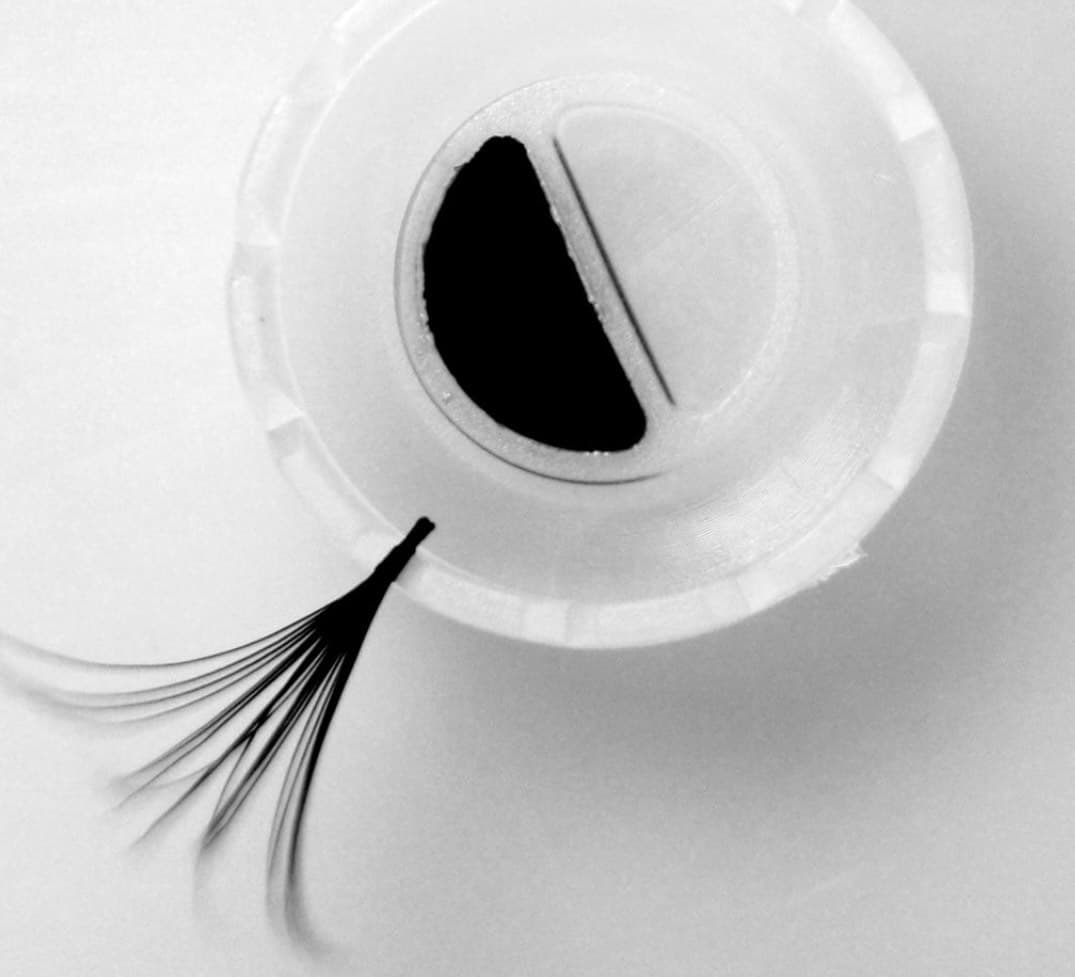 Glue Cups 100psc- Mbajtes per ngjites&ndertues per volume lashes